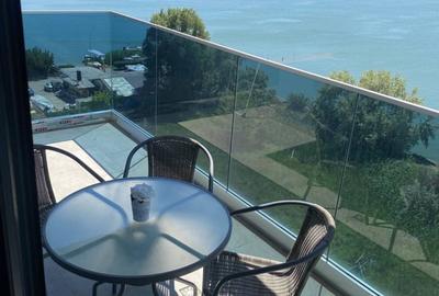 Apartament cu 3 camere decomandat, mobilat în Exterior Nord