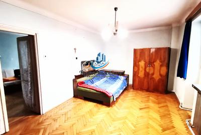 Apartament cu 3 camere semidecomandat în Ultracentral