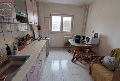 Apartament 4 camere la 6 minute de Metrou Constantin Brancoveanu - 10