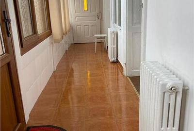 Casa 80 MP l 3  Camere l Pretabil BIROU l Curte - 1