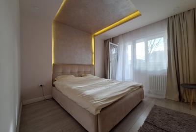 Apartament cu 4 camere decomandat, mobilat în Aradului