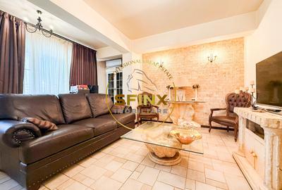 Apartament cu 3 camere semidecomandat, mobilat în Central