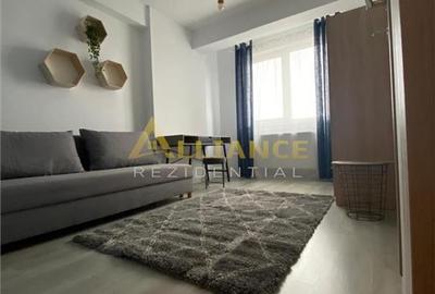 Apartament cu 3 camere decomandat, mobilat în Central