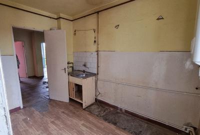Apartament ultracentral (strada Horia) 3 camere, balcon, lift, 70mp - 6