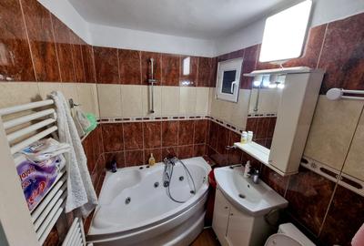 Doraly mall-apartament 2 camere decomandat cu gaze - 3