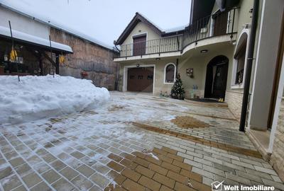 CASA REZIDENTIALA DE LUX + 5 SPATII COMERCIALE CU CHIRIASI - 13