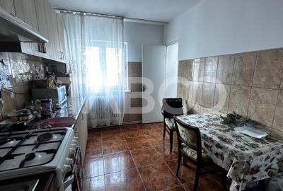 Apartament de inchiriat 2 camere utilate mobilate zona Vasile Aaron - 4