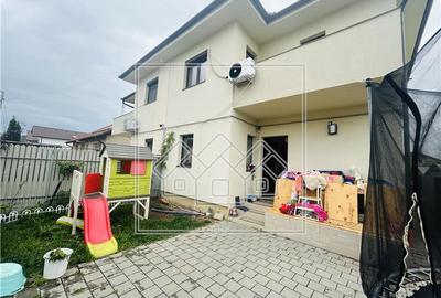 Casa de vanzare in Cristian - tip duplex - 125 mp utili + teren de 250 - 14