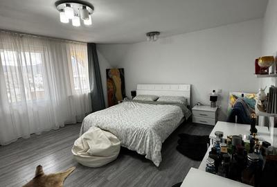 Casa de Vânzare cu lac - 9