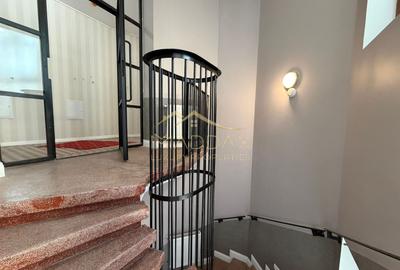Spatiu Birouri //​ ​1027.80 mp // Zona Obor - 24