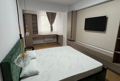 Apartament cu 2 camere decomandat, mobilat în City Park Mall