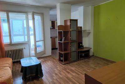 Garsonieră semidecomandată în Titan