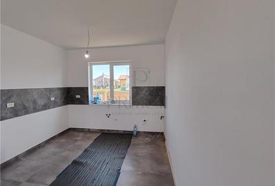 CASA INDIVIDUALA - GATA DE MUTAT - ZONA POPULATA - 11