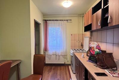 Apartament de închiriat, 3 camere, 65 mp, Gheorgheni zona Bulevardul Titulescu - 5
