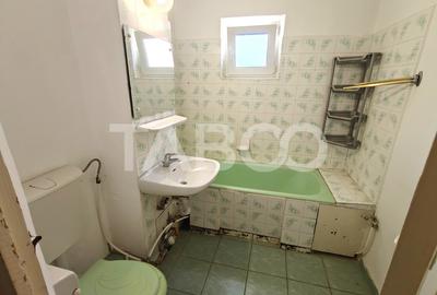 Apartament decomandat 2 camere cu pivnita si balcon - zona Terezian - 8