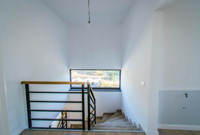 Vila  in promotie, panouri, pompa de caldura, intretinere - 500ron/luna - 28
