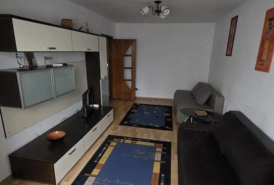 Apartament cu 2 camere decomandat, mobilat în Faleza Nord