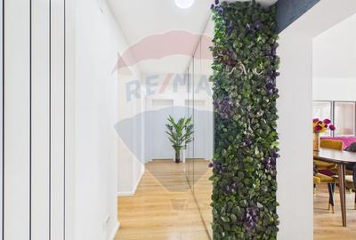 Apartament de vanzare, 3 camere ultra finisat,  Bd. Unirii - 27