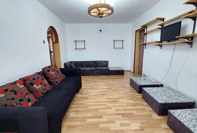 Apartament cu 2 camere semidecomandat, mobilat în Titan