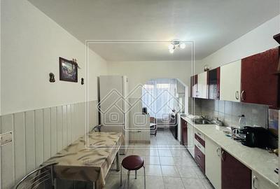 Apartament de vanzare in Sibiu - 2 camere, balcon si pivnita -Terezian - 3
