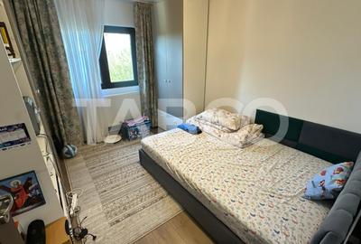 Apartament 4 camere decomandat 2 bai pivnita zona Strand Sibiu - 10