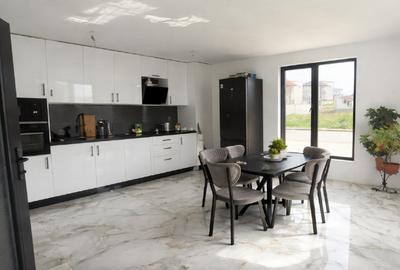 Casă individuală - 4 camere - finisată, utilată, semimobilată - 165 000 euro neg - 13