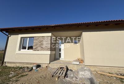 Casa individuala cu 4 camere in Mosnita Noua zona Castel comision 0% - 3