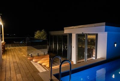 Casă cu 5 camere în Pipera