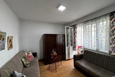 Apartament 2 camere , Ion Slavici ,zonă foarte bună