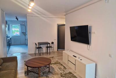 Propietar inchiriez ap2 camere strada Traian 58-62, 600 euro - 1