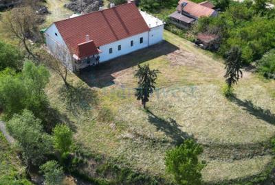 Conac de vanzare in Bihor, restaurat, la 40 km de Oradea, Romania - 7