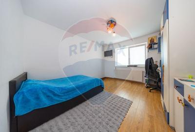 Apartament cu scara interioara, 4 camere, Sanpetru! - 12