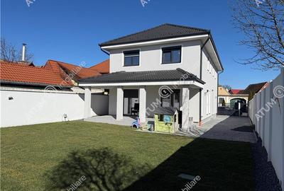 Casă individuală cu 4 camere în Aeroport