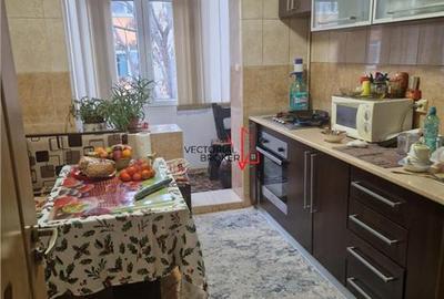 Apartament 3 camere Dristor Rimnicu Sarat - 9