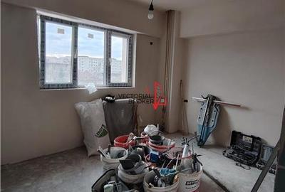 Apartament 4 camere Metrou Obor In Renovare - 14