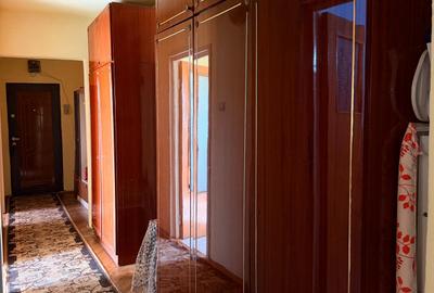 Vand ap 4 camere la pret de 3 camere -zona Micalaca-Miorita - 9