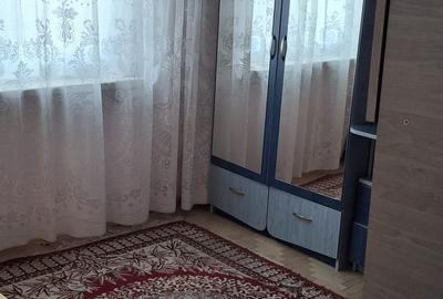Ap. 3 camere , decomandat,  etajul 3/3 ( acoperis nou),  zona Petre Liciu. - 4