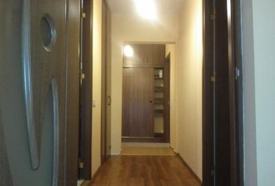 2 camere Muncii Basarabia Tina Petre etaj 4 - 13