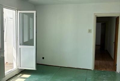 Militari Iuliu Maniu Gorjului ( str. Cetatea de balta ) - 1
