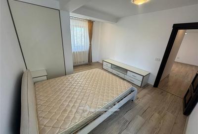 Apartament 3 camere premium, la 2 minute de Palas Campus, parcare inclusă – - 2