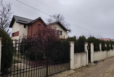 FARA COMISIOANE  casa mobilata elegant si utilata cu 3 camere 3 bai P+1 beci - 53