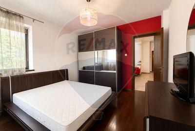 Apartament cu 3 camere de vânzare Ultracentral Bd Tomis Constanta - 4