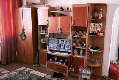 4 camere, semidecomandat,  10/10 -Drumul Taberei-Aleea Pascani - 1