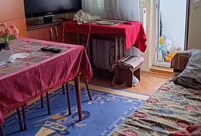 Apartament cu 2 camere semidecomandat în Brâncoveanu