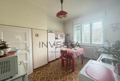 Casa spatioasa de vanzare cu front 27 ml in zona Andrei Muresanu - 7