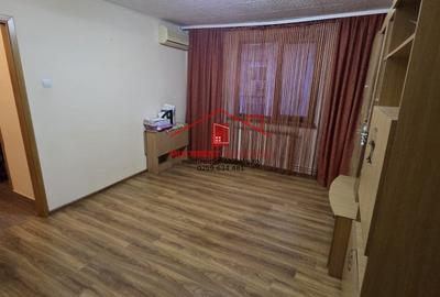 Apartament 3 camere - str.Isaccei - centrala pe Gaz! - 8