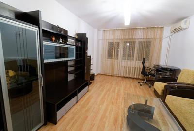 Inchiriez ap. 2 camere etaj 3/4 - 1