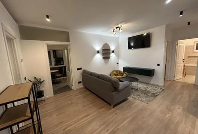 Apartament cu 3 camere, 2 bai, balcon, zona Teilor - 2