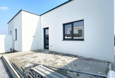 Duplex 3 camere 92mp Mosnita Noua - 13