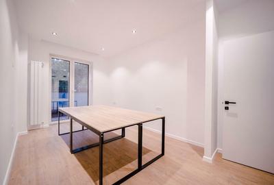 4 camere| terasă 40 mp| PIATA  VICTORIEI - 3